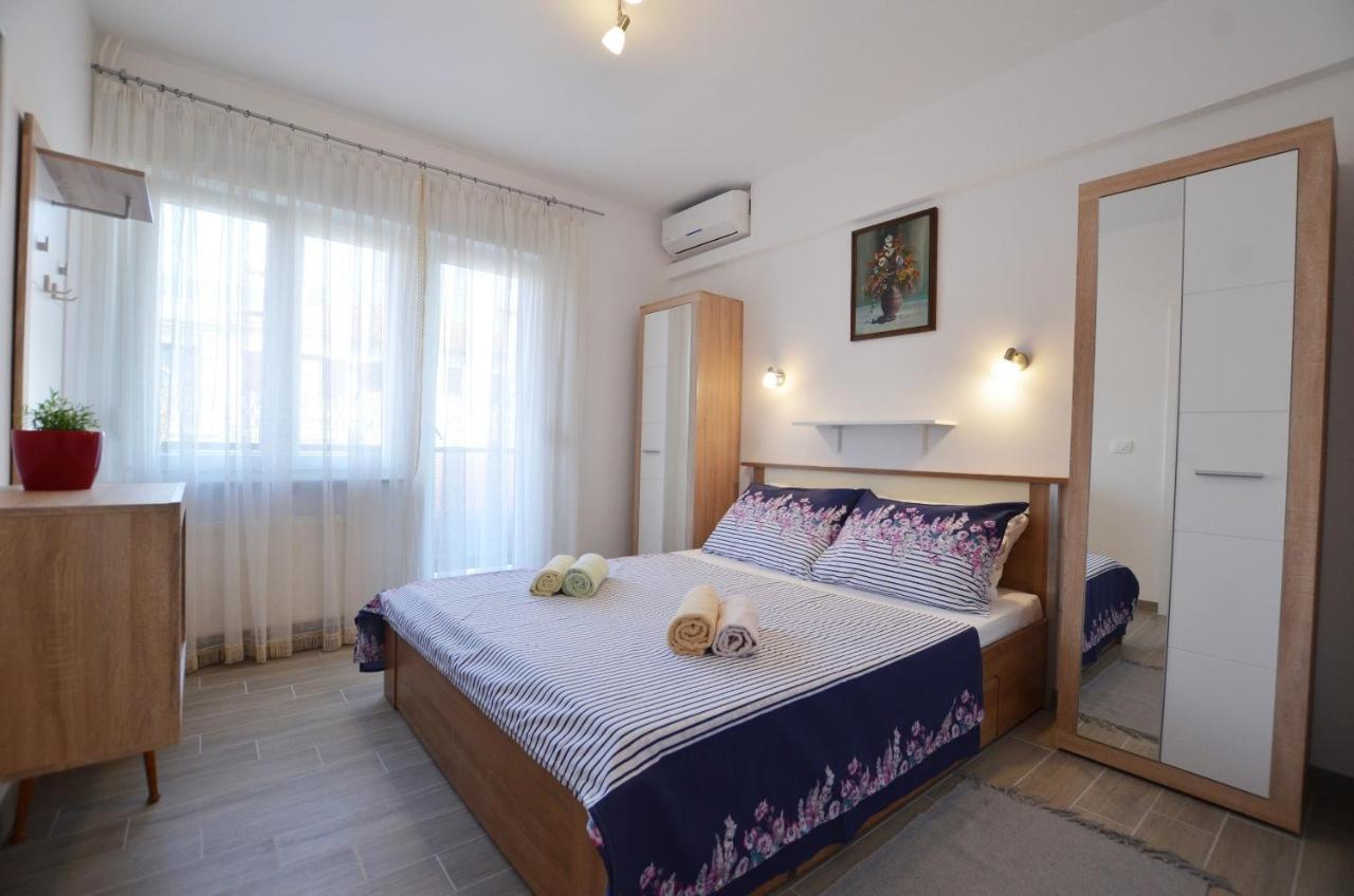 Katy Apartment Ровинь Экстерьер фото